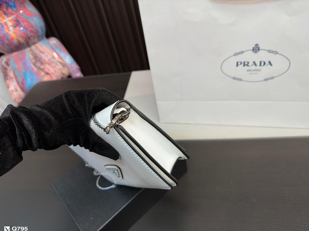 Replica Prada Bag 18*12CM