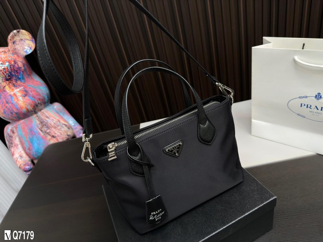 Replica Prada Bag 15*12CM/22*17CM