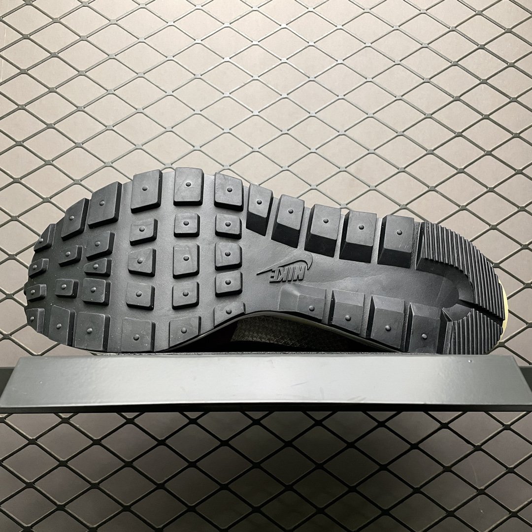 Replica Nike Shoe Sacai X Nike Vaporwaffle 3.0 DD3050-200 36-47.5