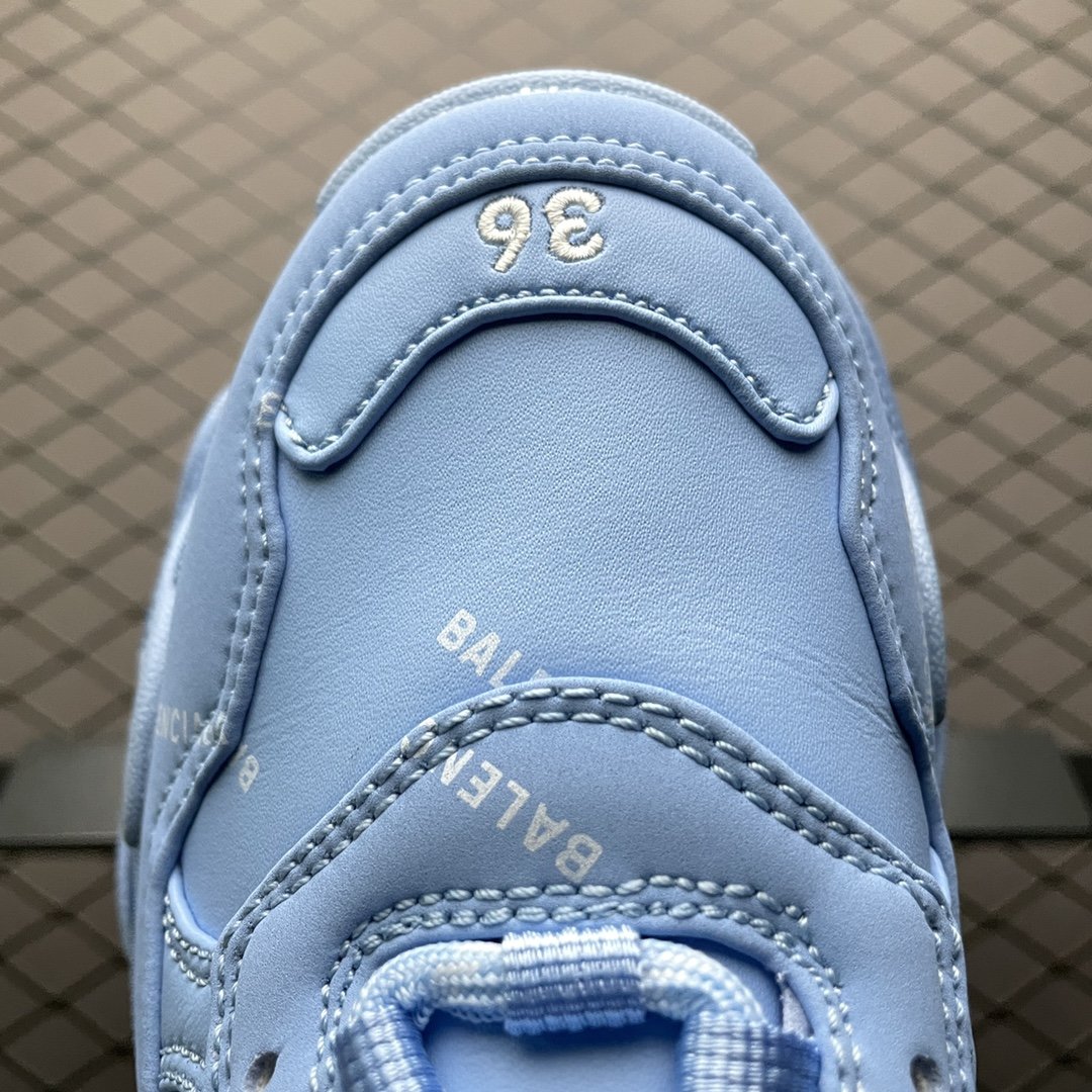 Replica Balenciaga Shoe Balenciaga Triple S Sneaker 35-40 42YTMM202 aa