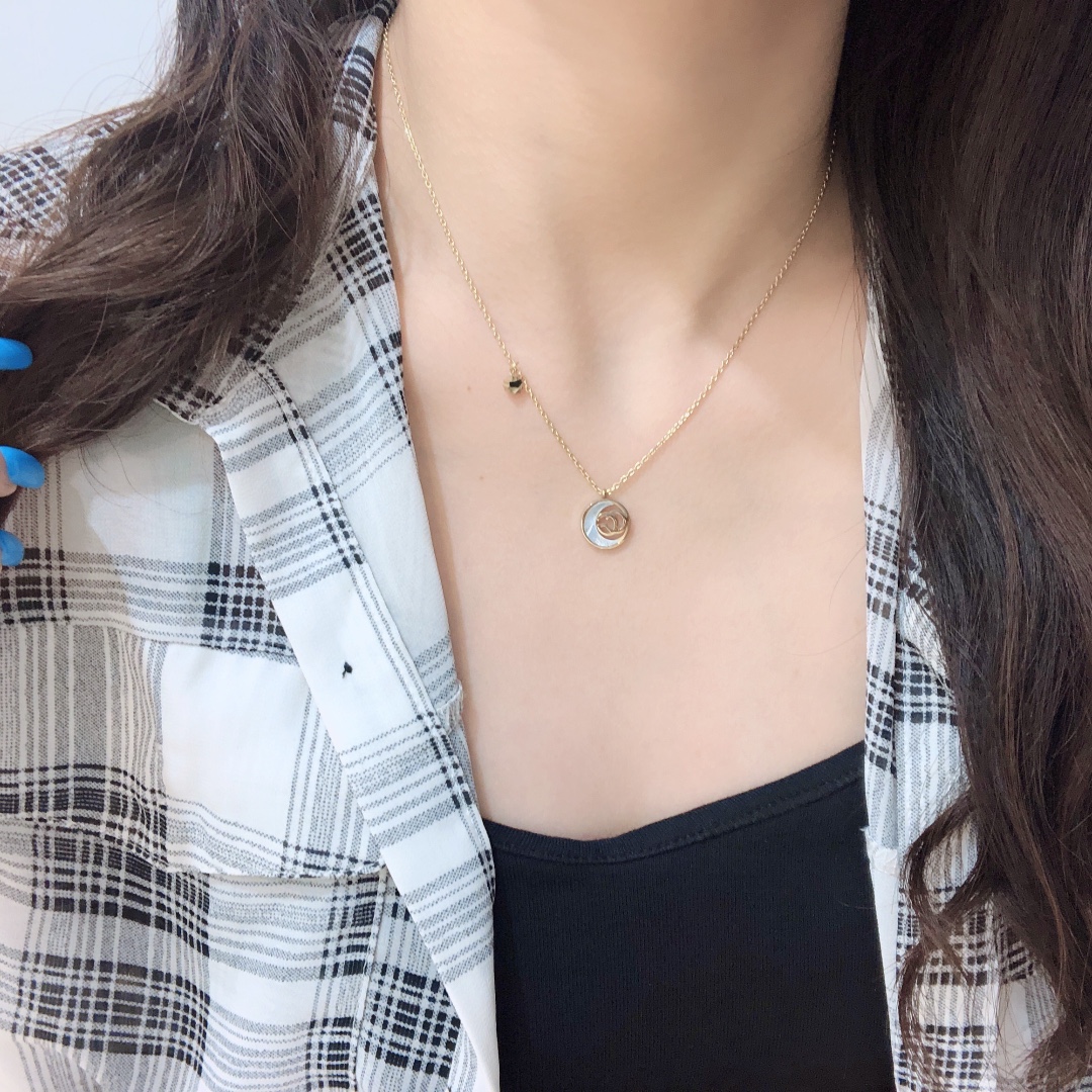 Replica GUCCI Necklace