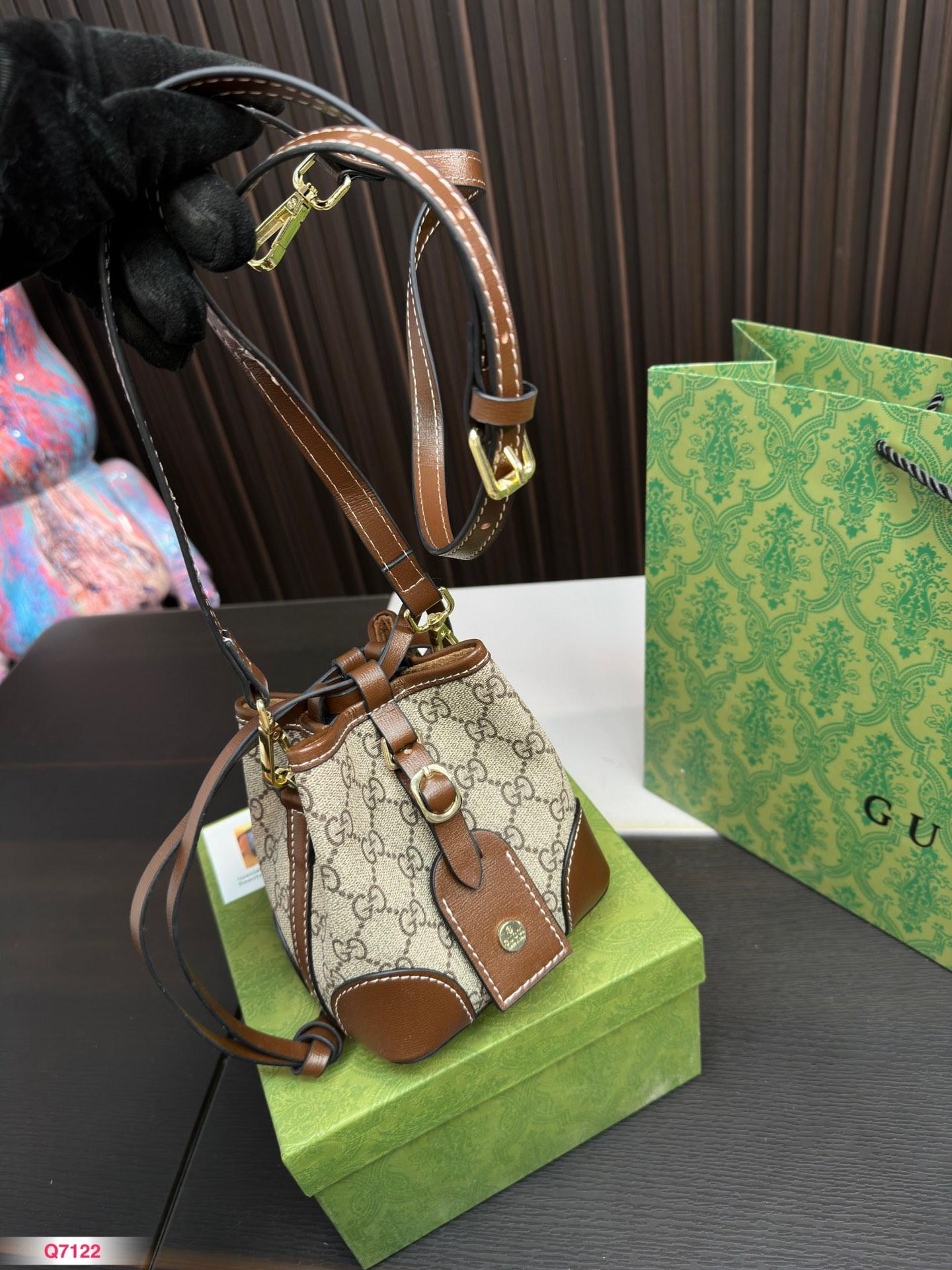 Replica Gucci Bag 13*14CM
