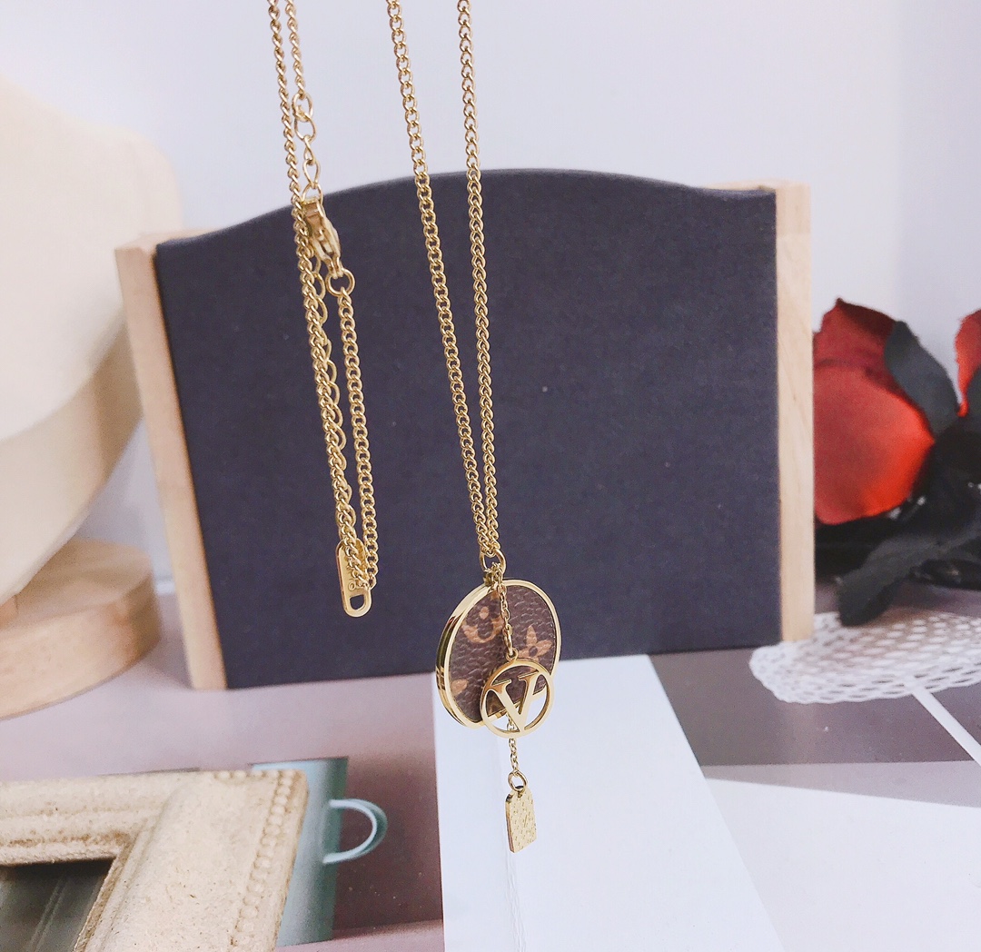 Replica LOUIS VUITTON Necklace