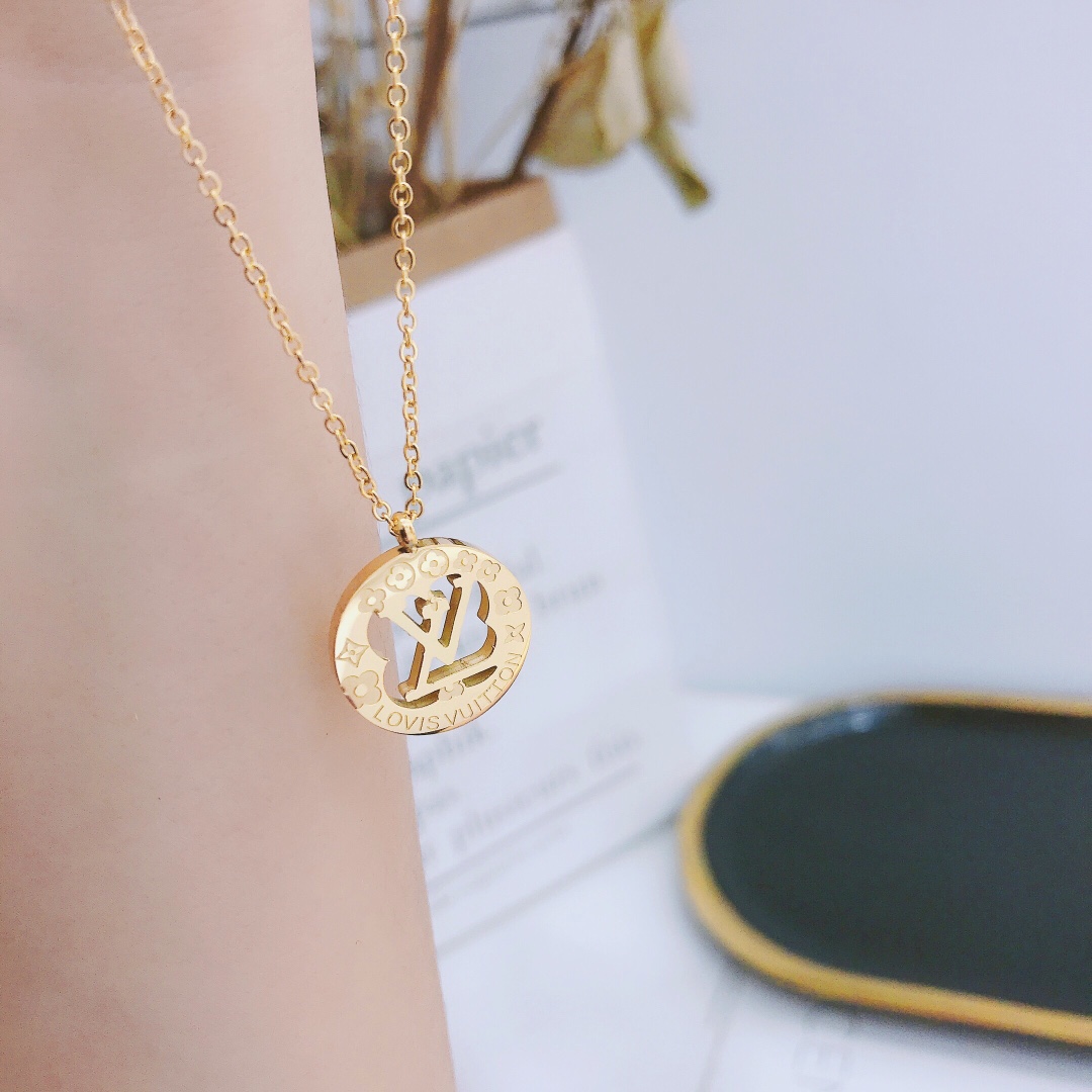 Replica LOUIS VUITTON Necklace