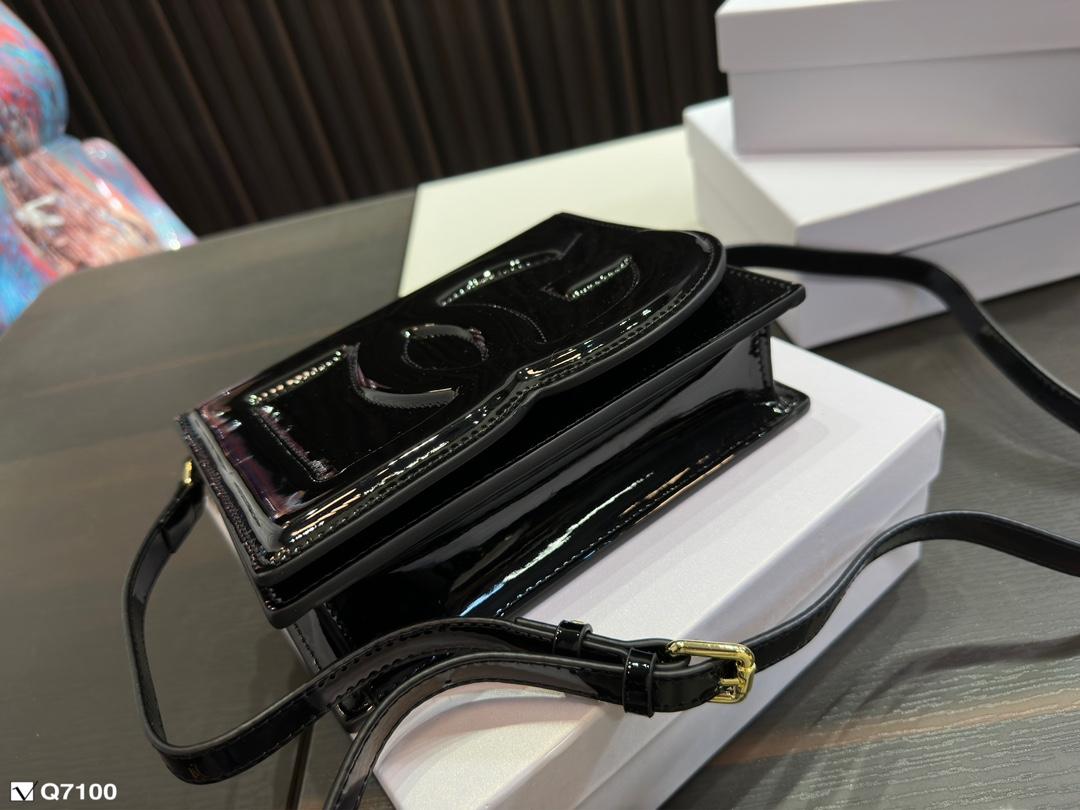 Replica Dolce Gabbana Bag 20*16CM