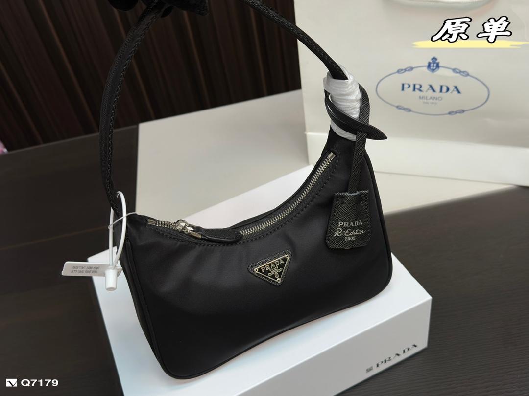 Replica Prada Bag 11*21CM