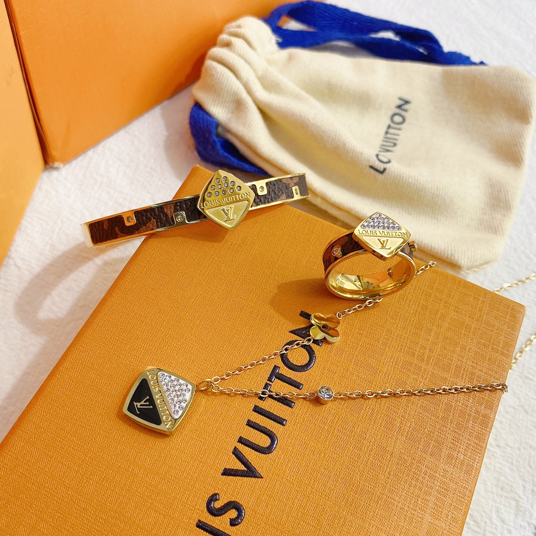 Replica LOUIS VUITTON Bangle