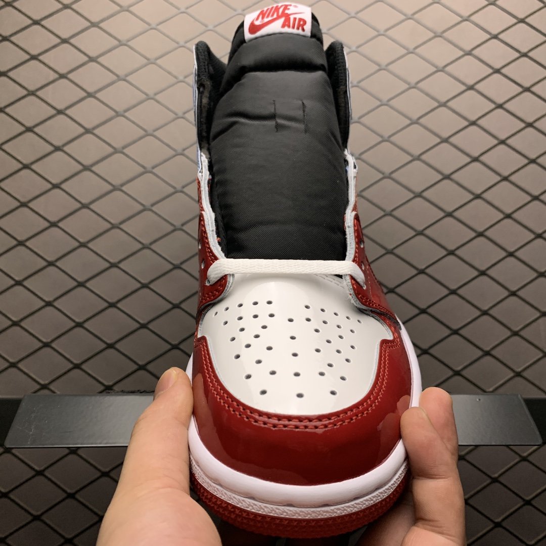 Replica Air Jordan Shoe Air Jordan 1 High OG FearlessAJ1  CK5666-100 40-47.5