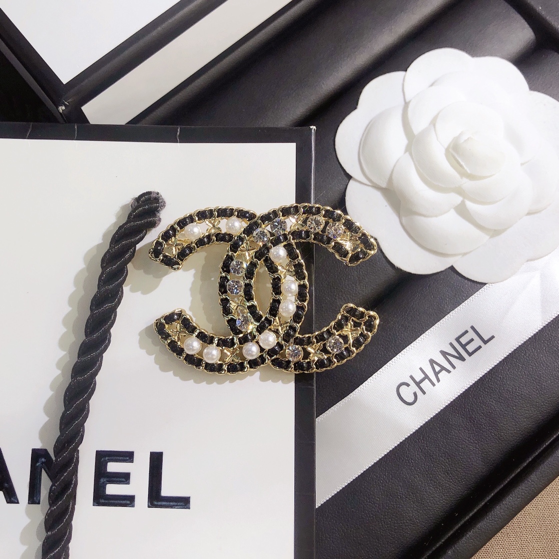 Replica CHANEL Brooch