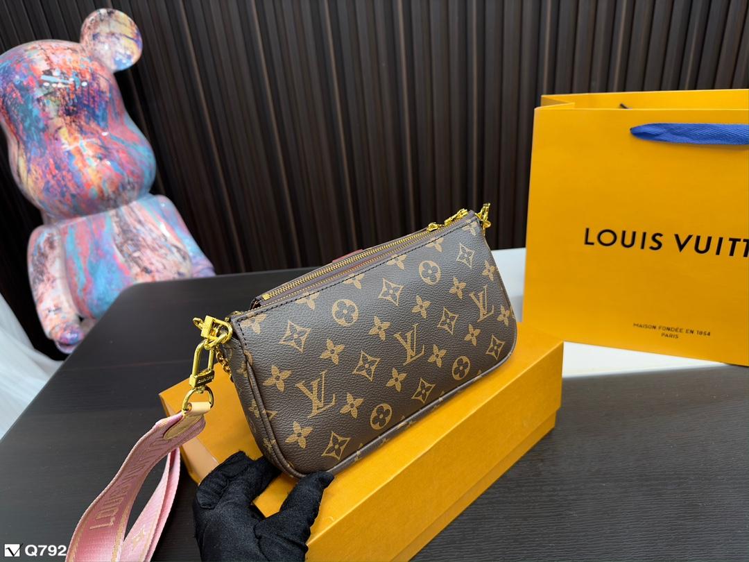 Replica Louis Vuitton Bag 23*13CM/18*11CM