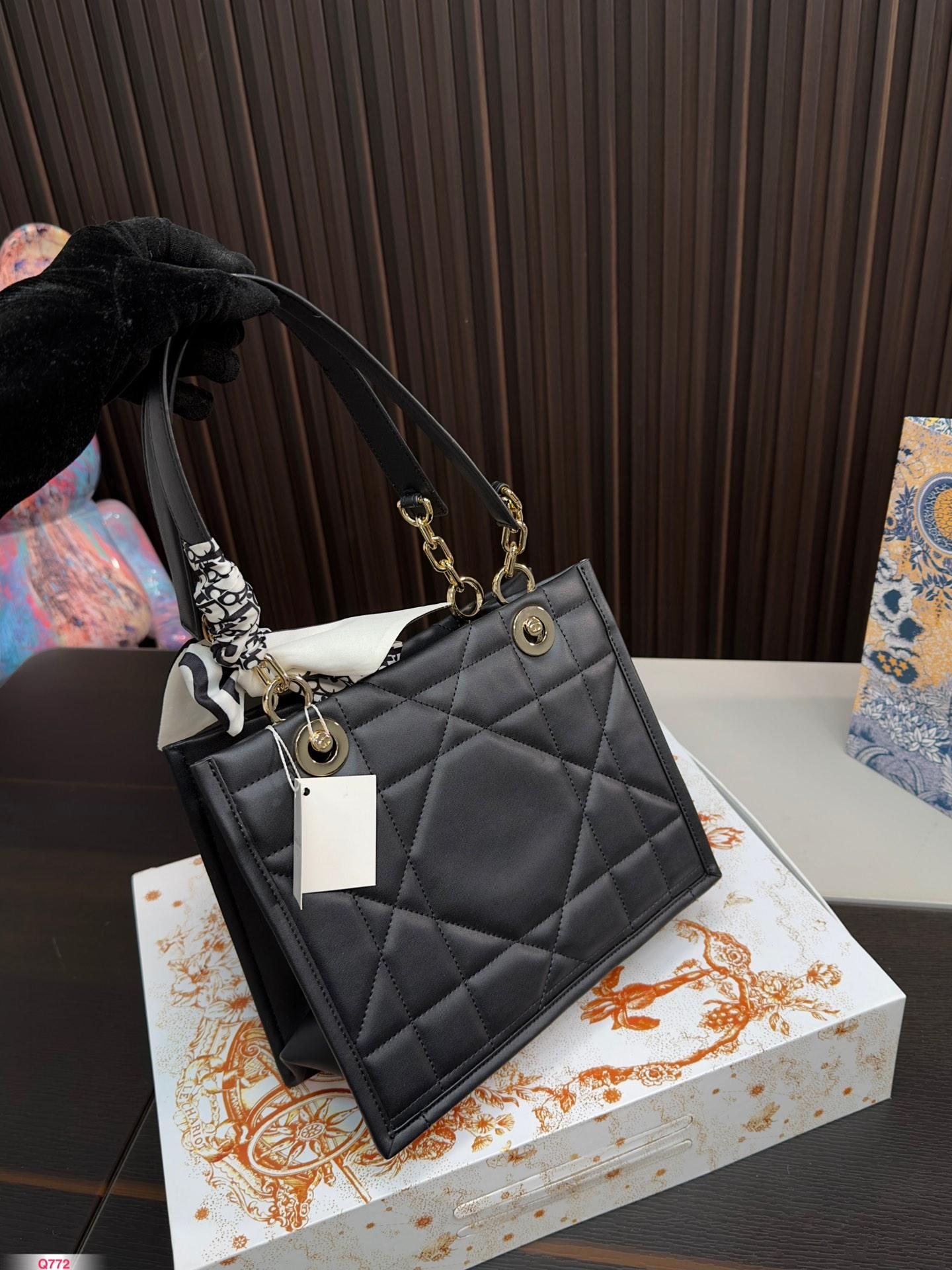 Replica Dior Bag  25*21CM/36*27CM
