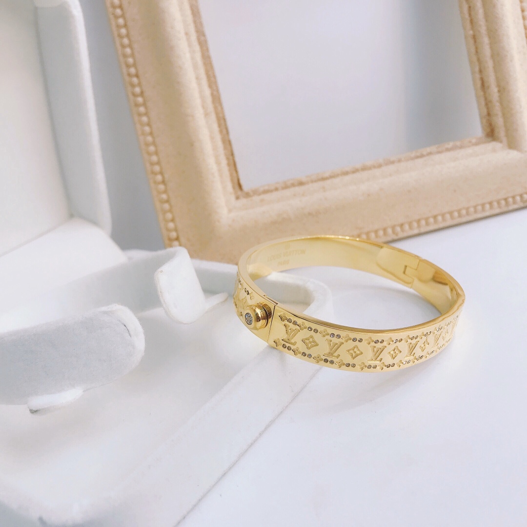 Replica LOUIS VUITTON Bangle