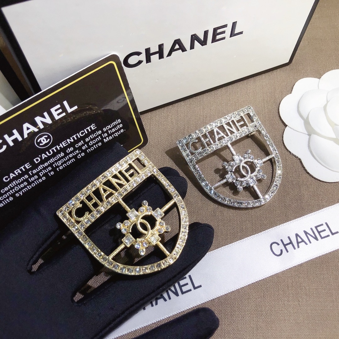 Replica CHANEL Brooch