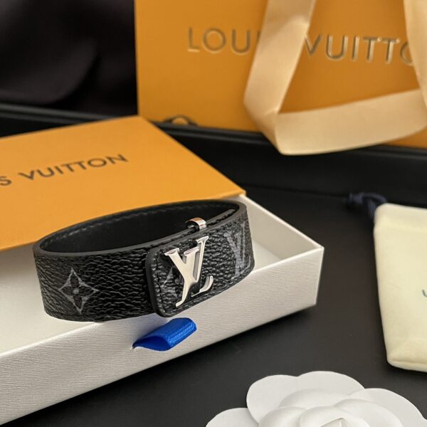 Replica LOUIS VUITTON Bangle