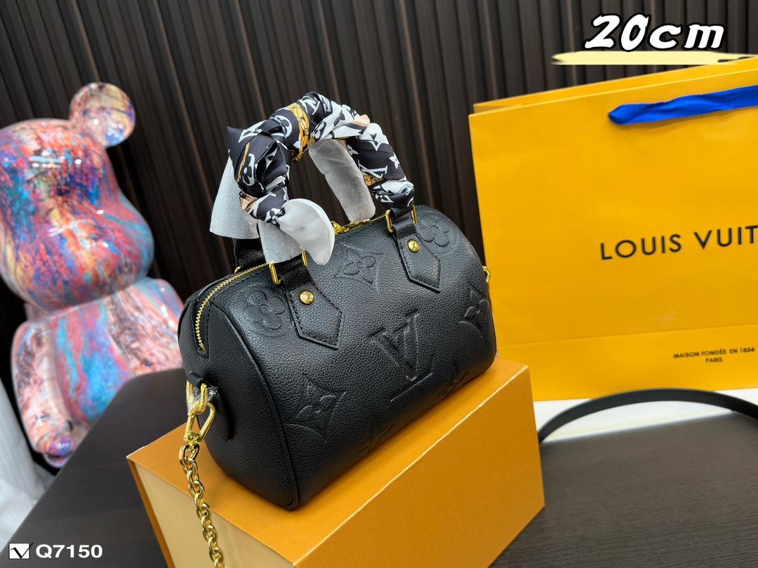 Replica Louis Vuitton Bag 13*CM