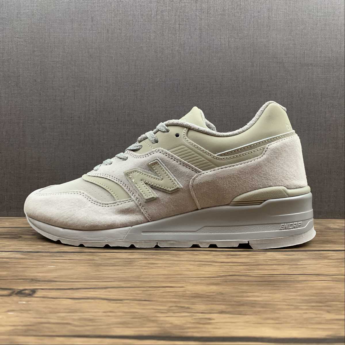 Replica New Balance Shoe New Balance NB997 StyleU M997LBD SizeU 39.5 40 40.5 41.5 42 42.5 43 44