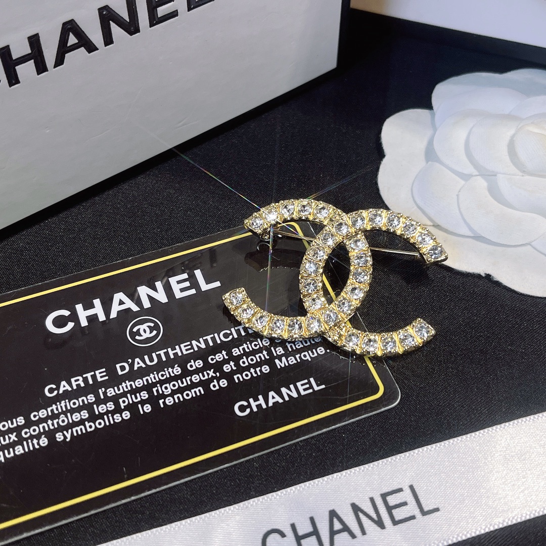 Replica CHANEL Brooch