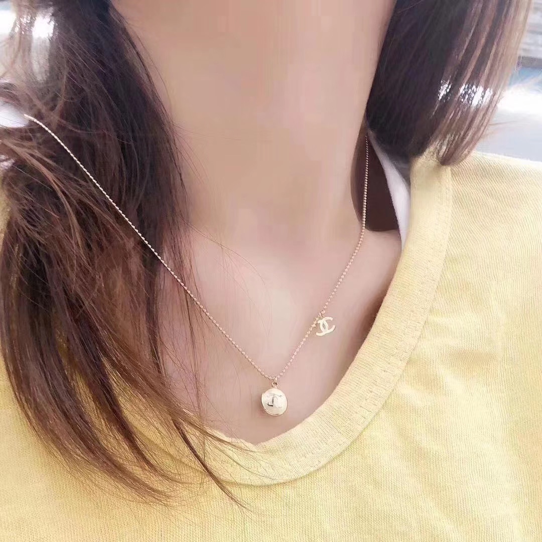 Replica CHANEL Necklace