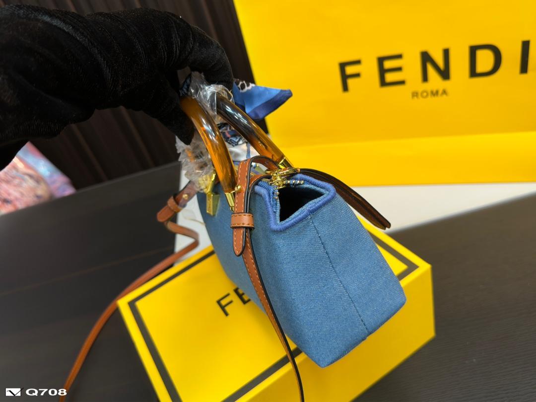 Replica Fendi Bag 17*12CM