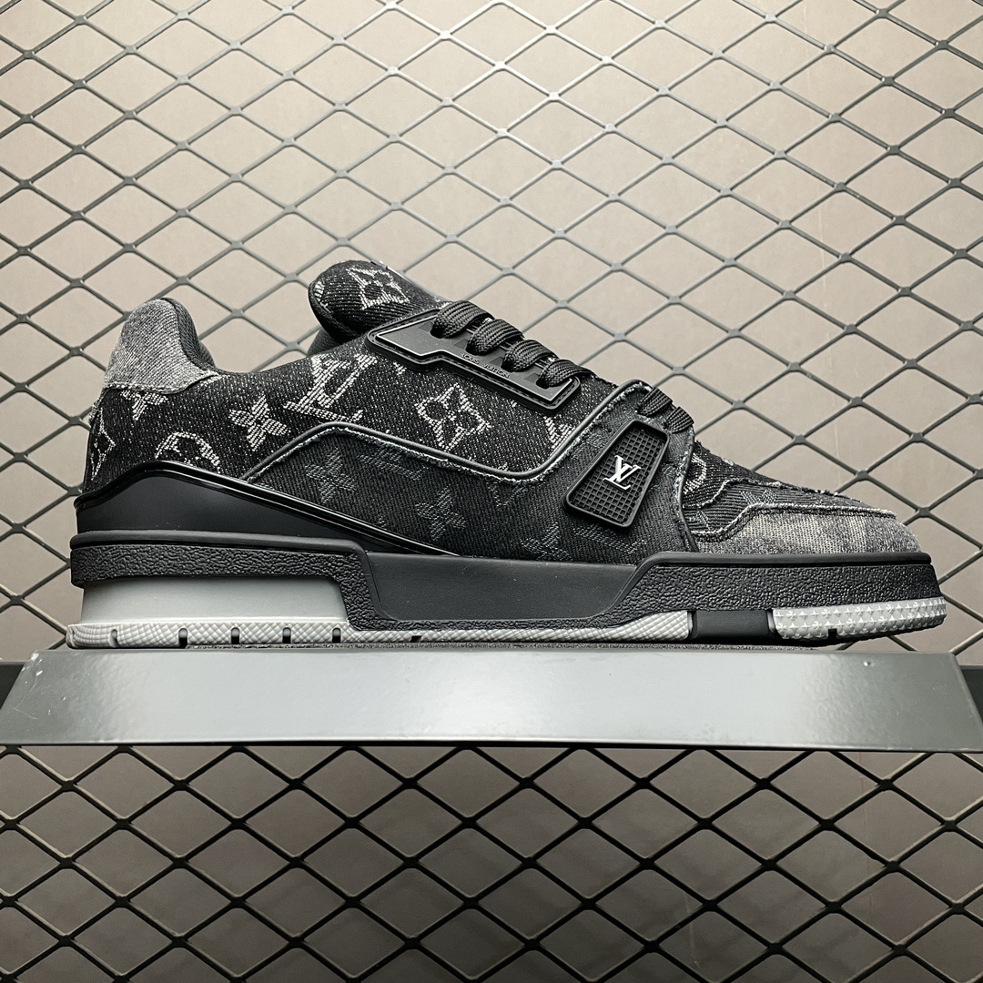 Replica Louis Vuitton Shoe Louis Vuitton LV Trainer size 35-46