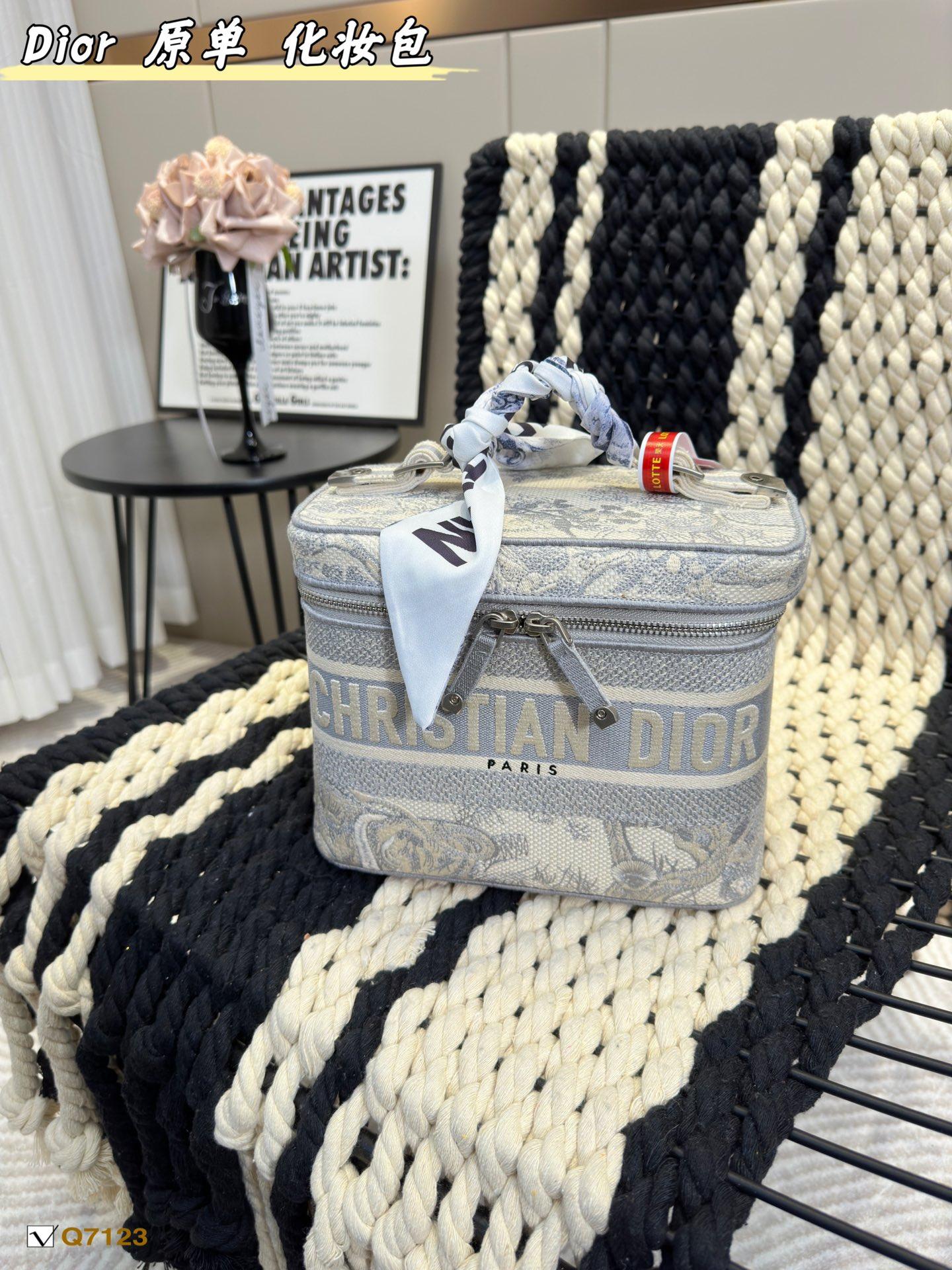 Replica Dior Bag 23*19CM