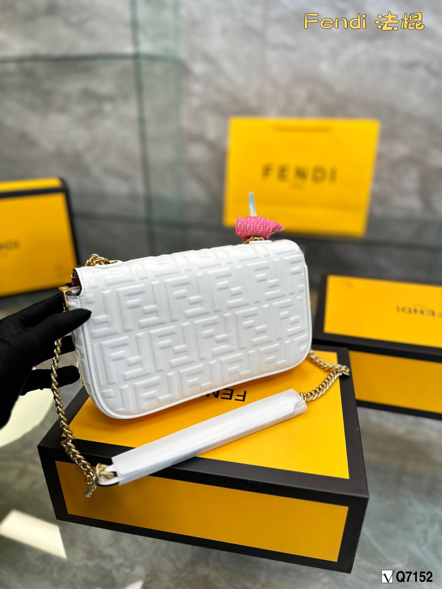 Replica Fendi Bag 23*12CM