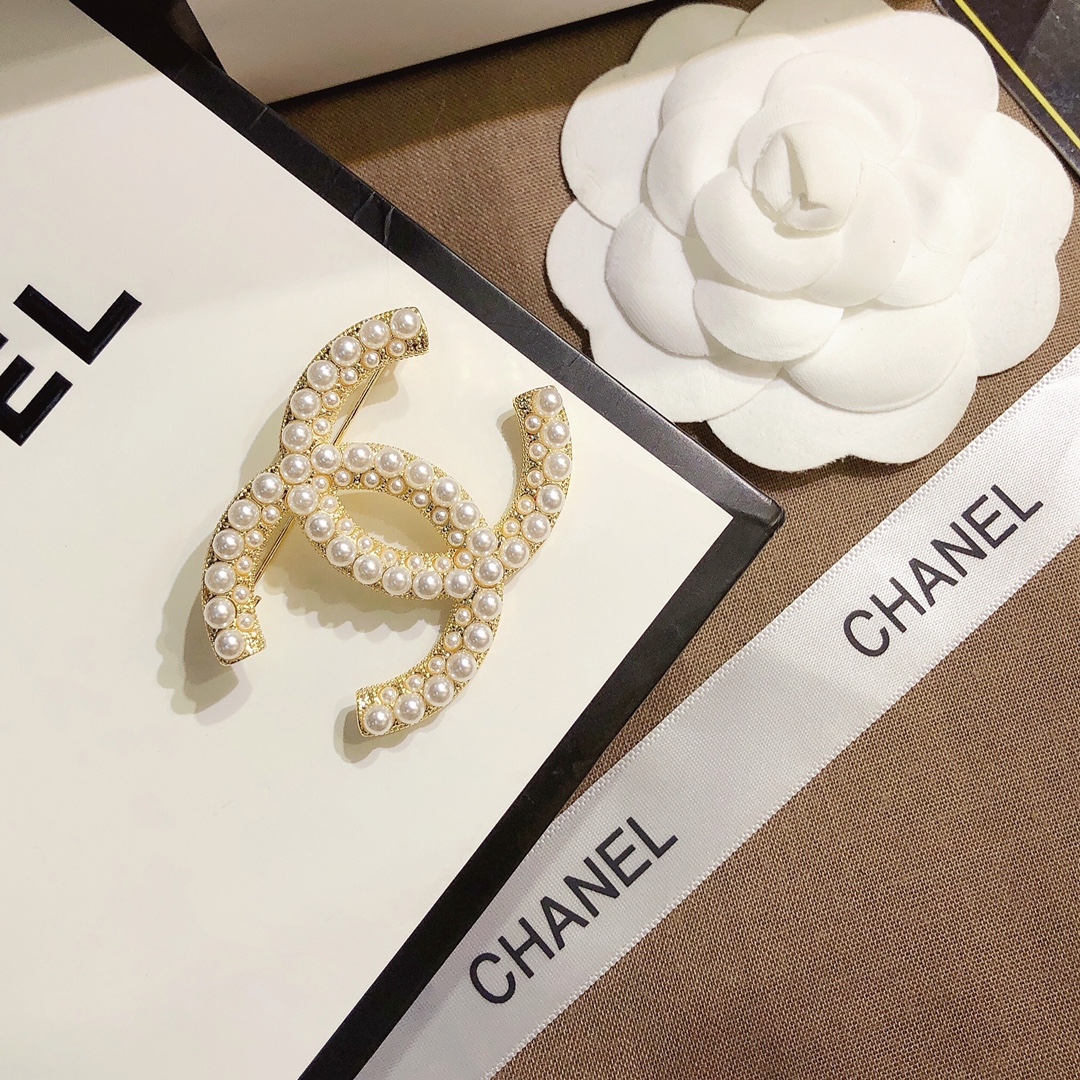 Replica CHANEL Brooch