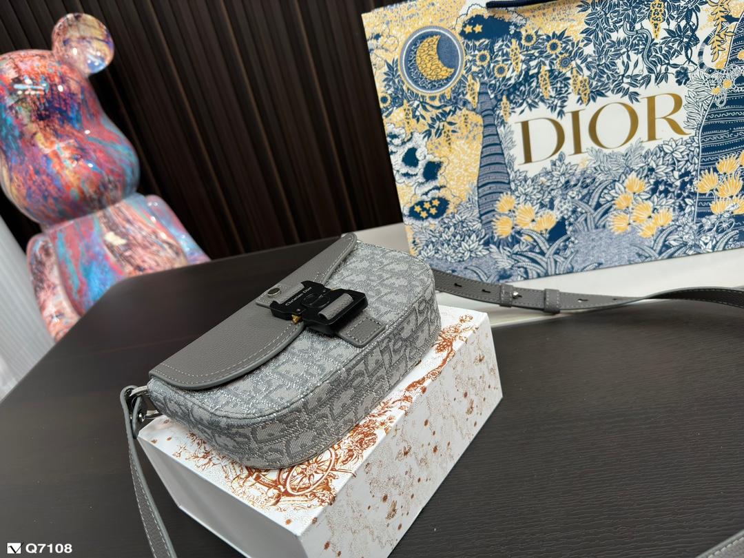 Replica Dior Bag 13*19CM