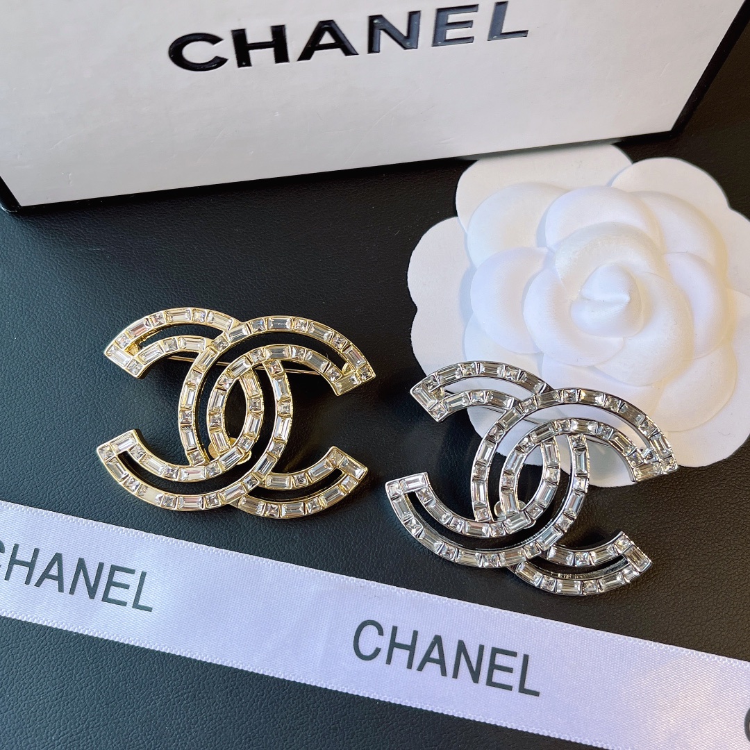Replica CHANEL Brooch