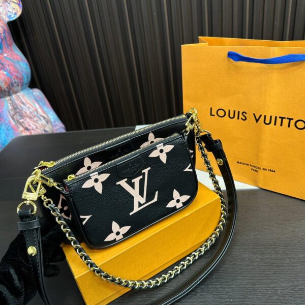 Replica Louis Vuitton Bag 12*23CM