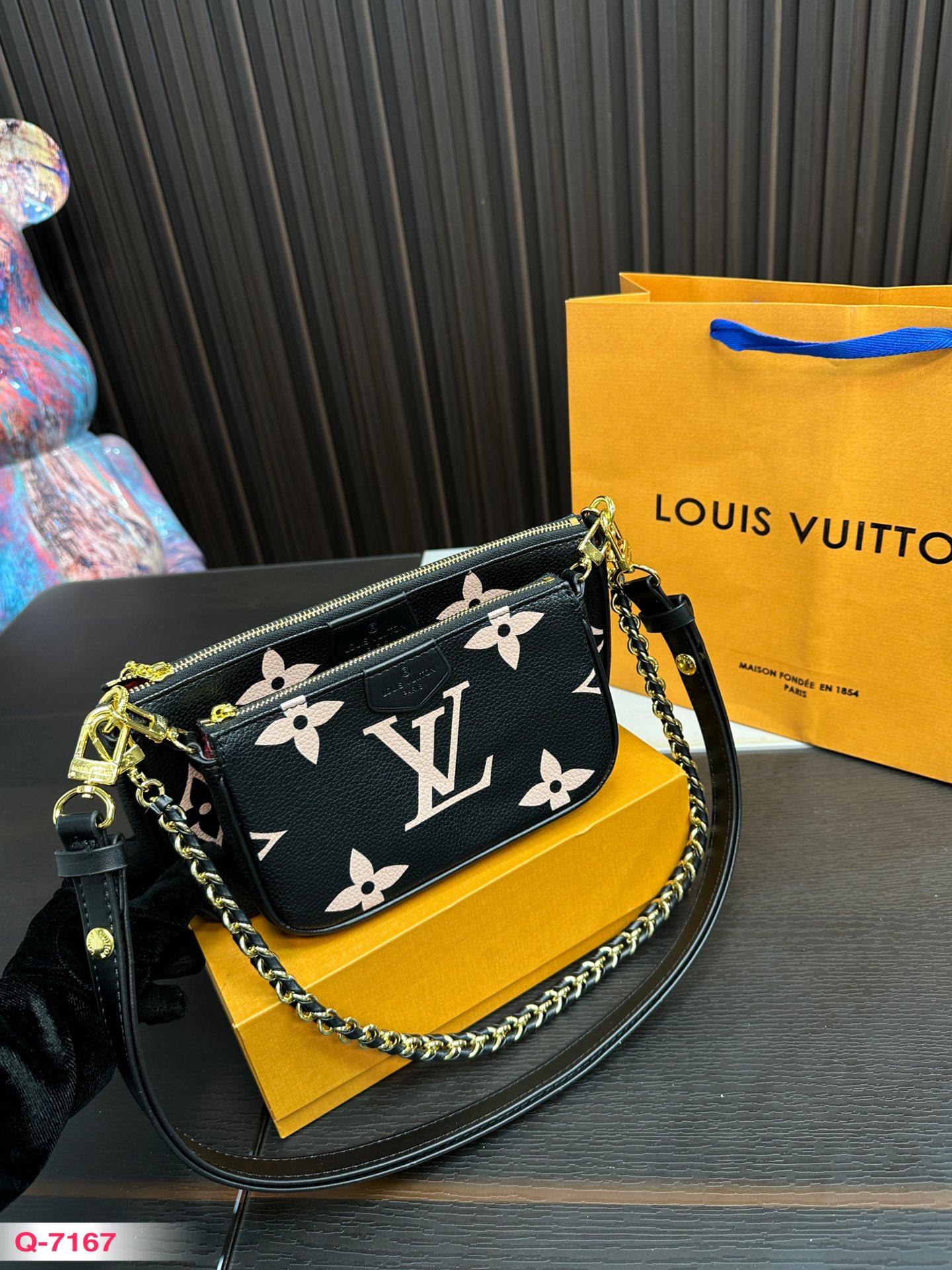 Replica Louis Vuitton Bag 12*23CM