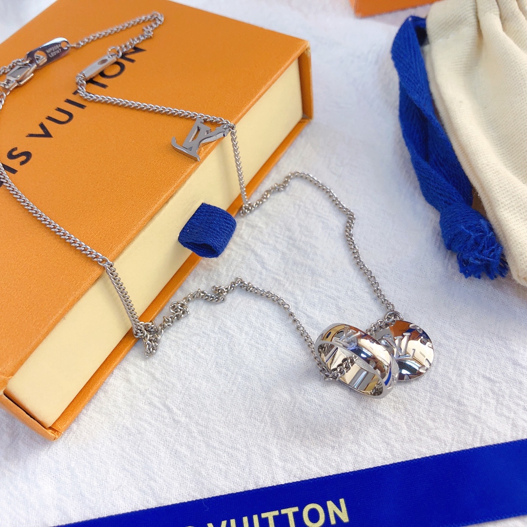 Replica LOUIS VUITTON Necklace