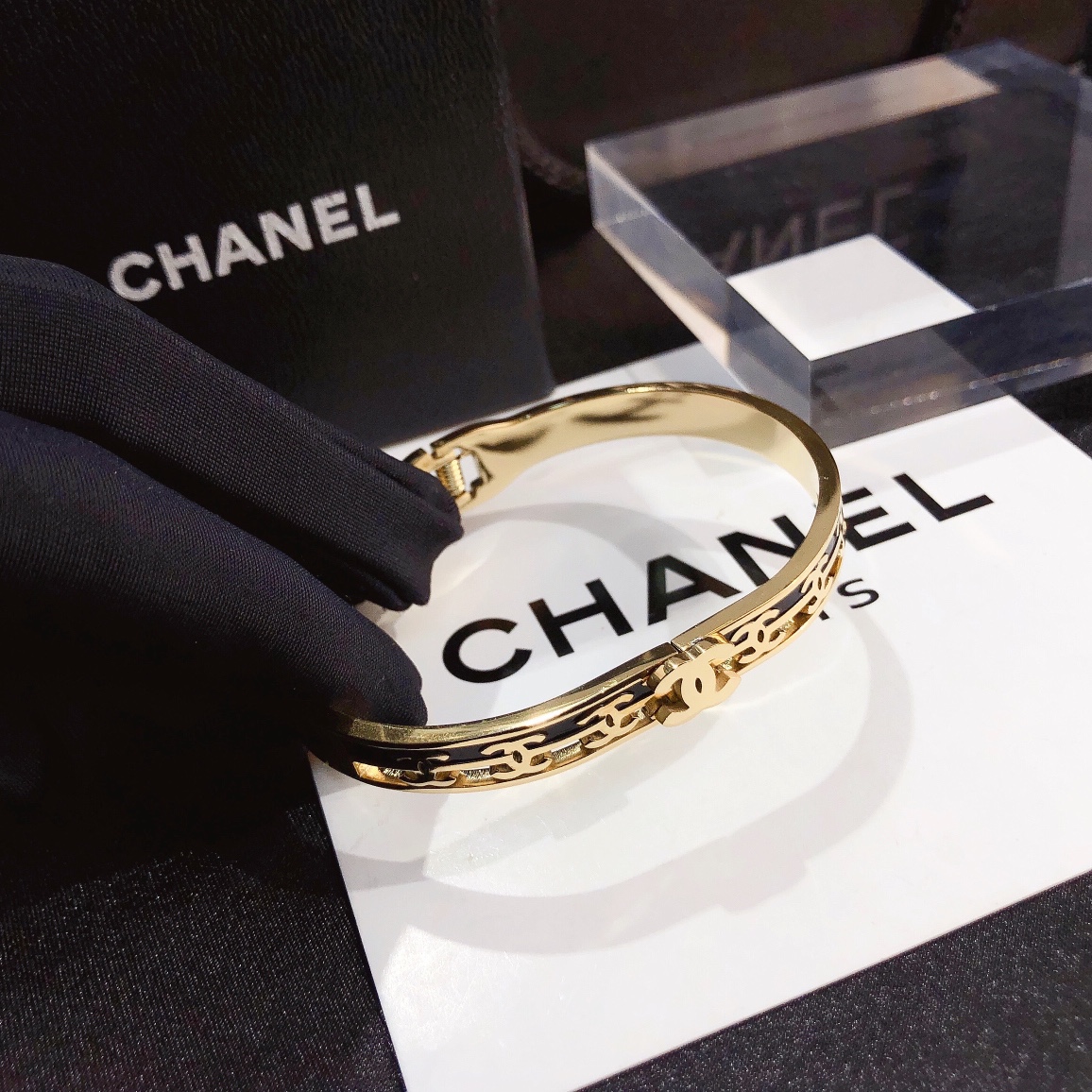 Replica CHANEL Bangle