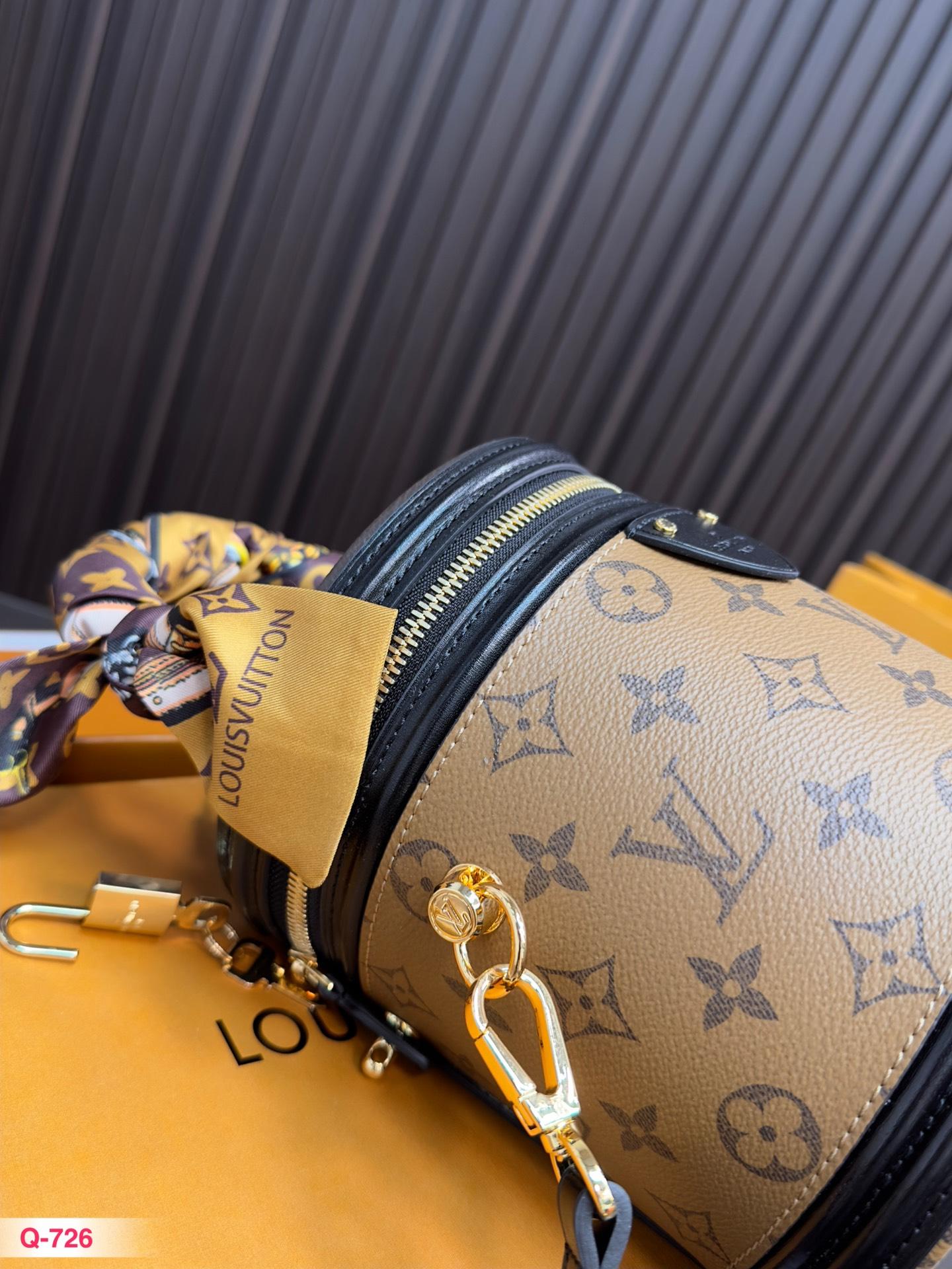 Replica Louis Vuitton Bag 15*14*17CM