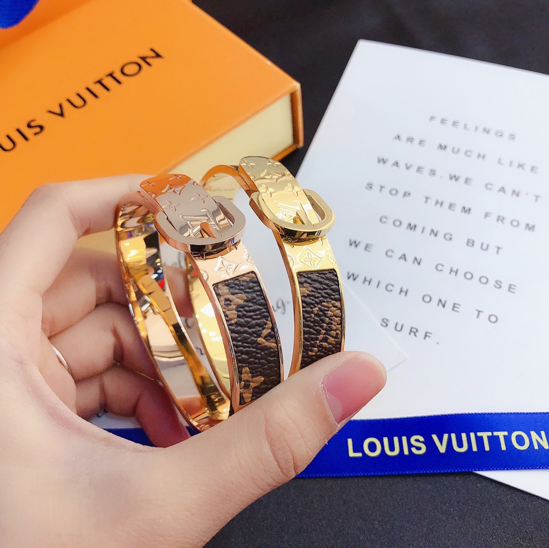 Replica LOUIS VUITTON Bangle