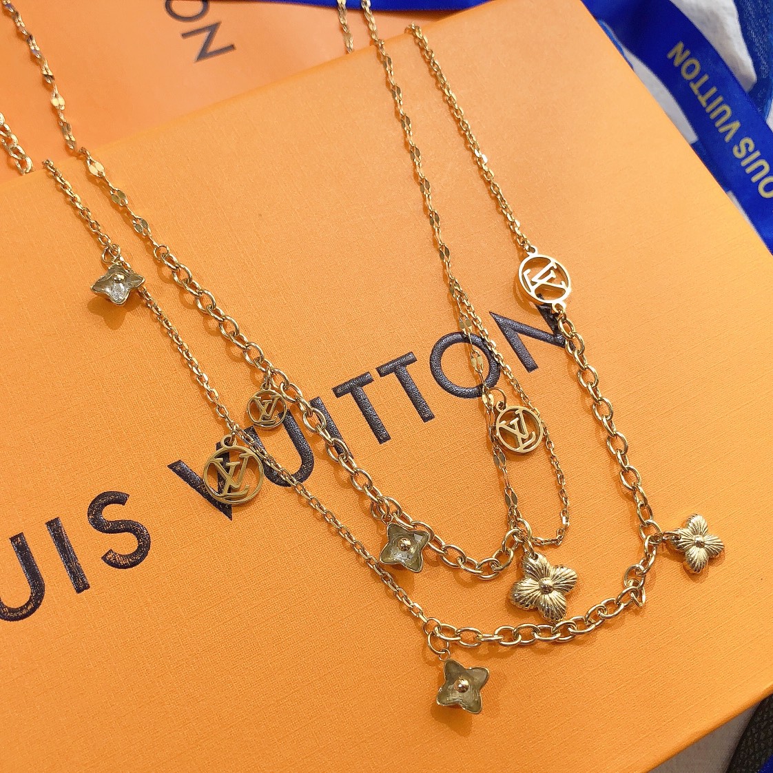 Replica LOUIS VUITTON Necklace