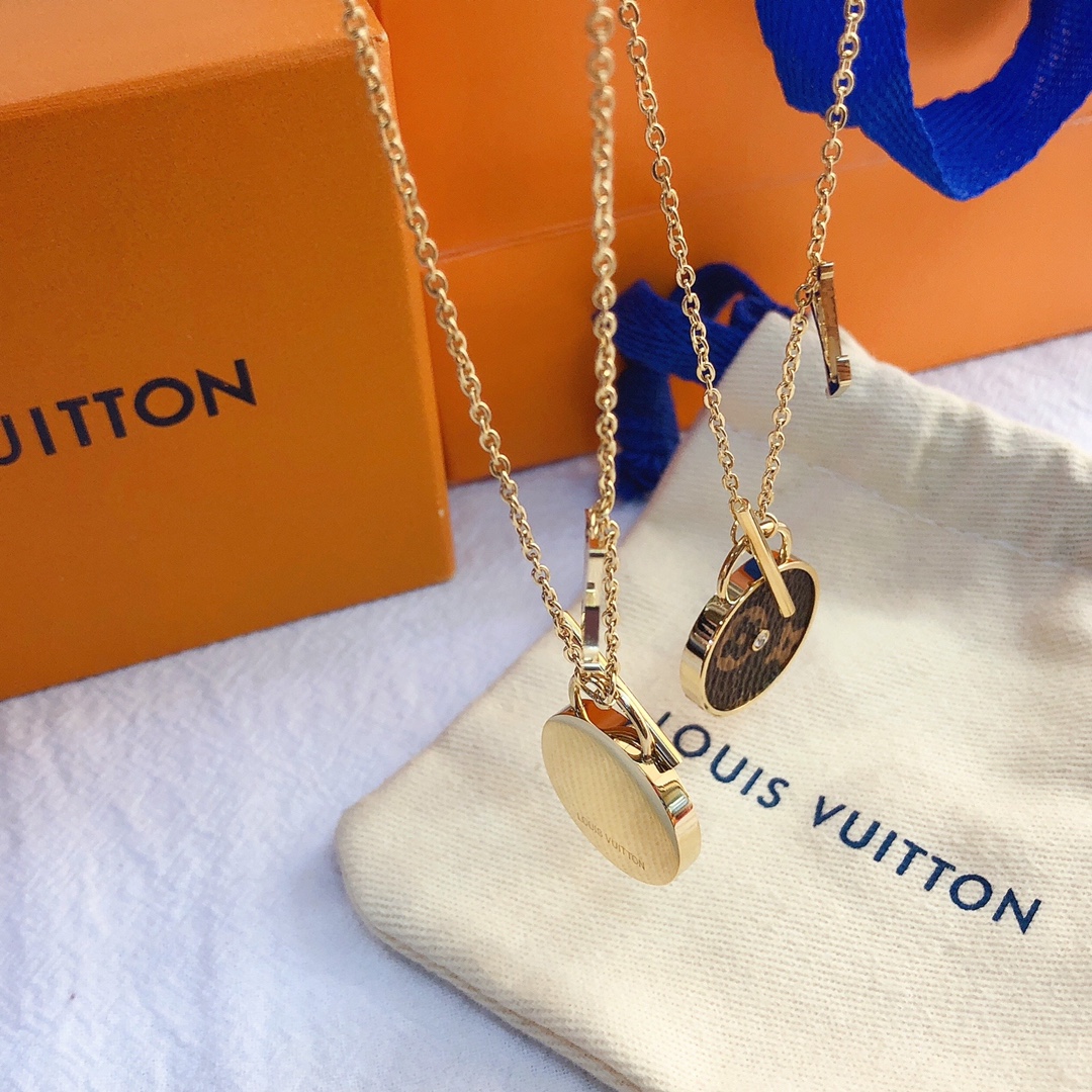Replica LOUIS VUITTON Necklace