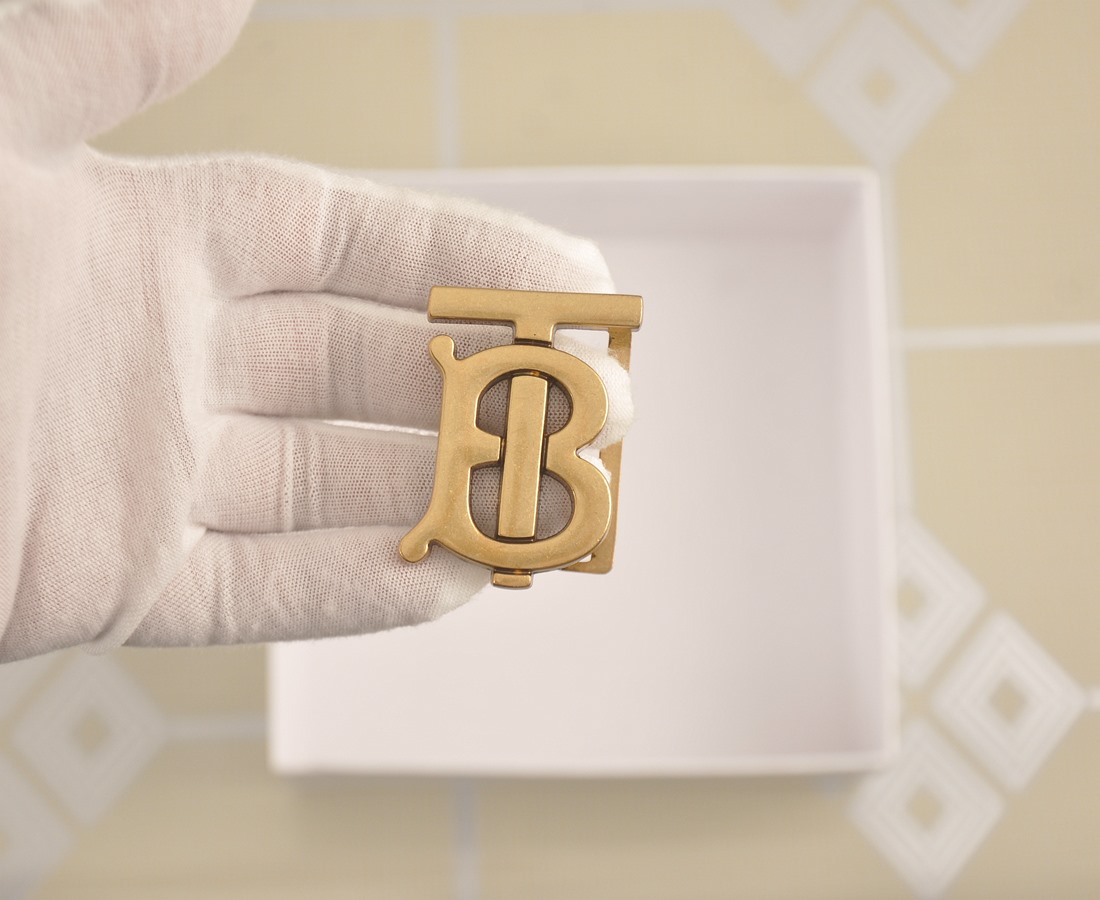 Replica BURBERRY belt