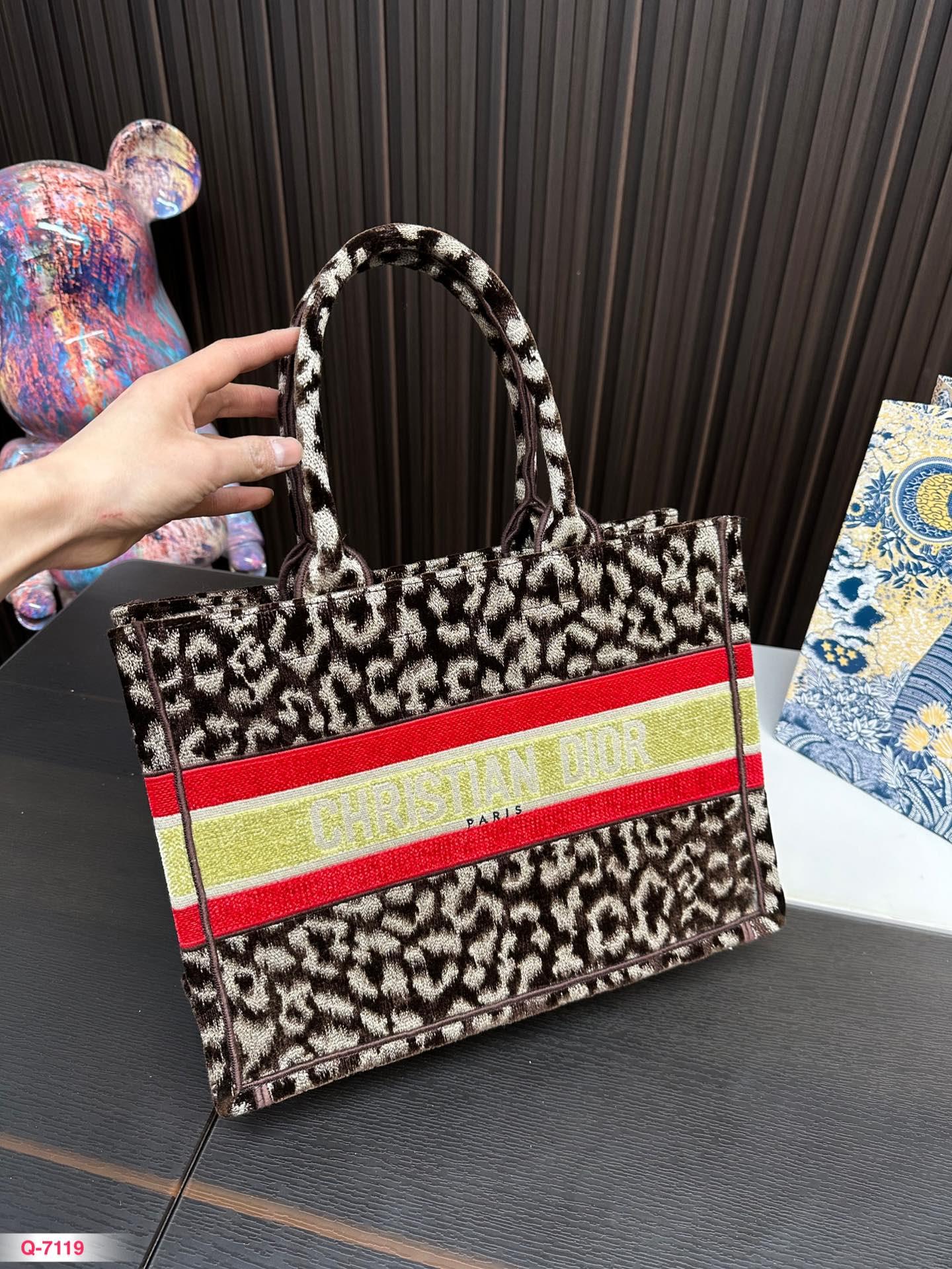 Replica Dior Bag 35*27CM/40*34CM