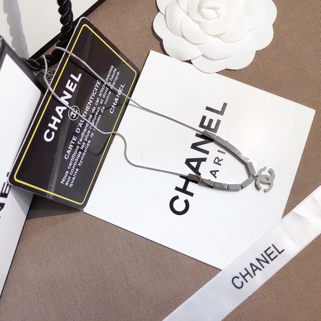 Replica CHANEL Necklace