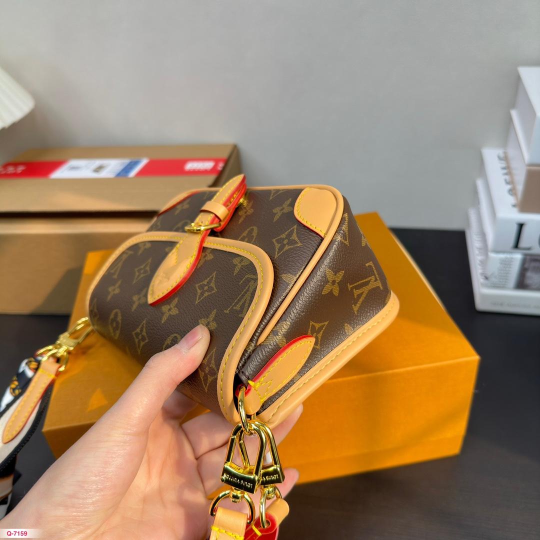 Replica Louis Vuitton Bag 20*13CM/24*15CM