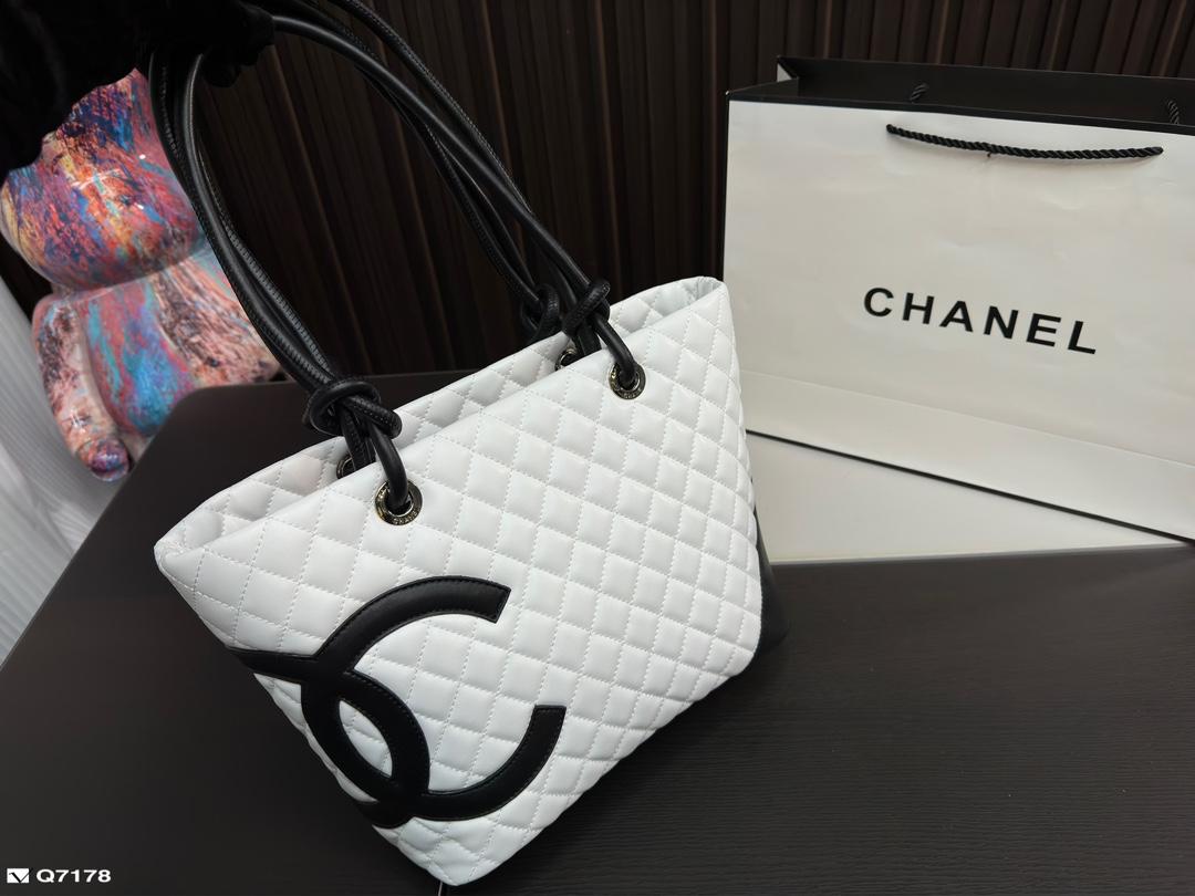 Replica Chanel Bag 28*24CM