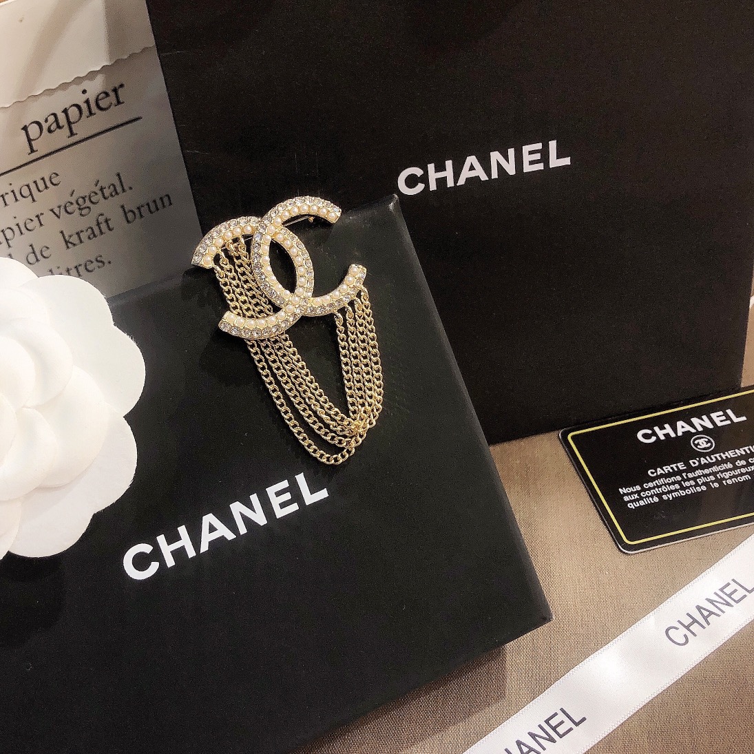 Replica CHANEL Brooch