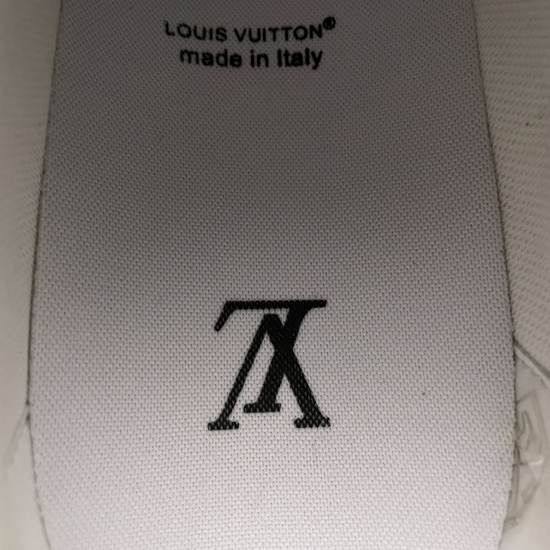 Replica Louis Vuitton Shoe Louis Vuitton LV Trainer Size 38-45 white
