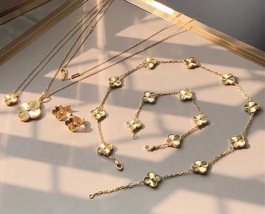 Replica VanCleef Arpels Bracelet