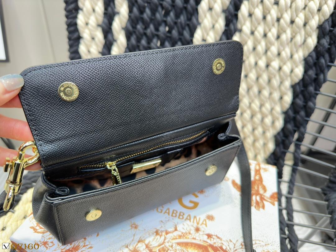 Replica Dolce Gabbana Bag 20*12CM/18*16CM