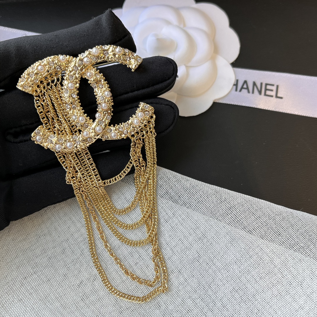 Replica CHANEL Brooch