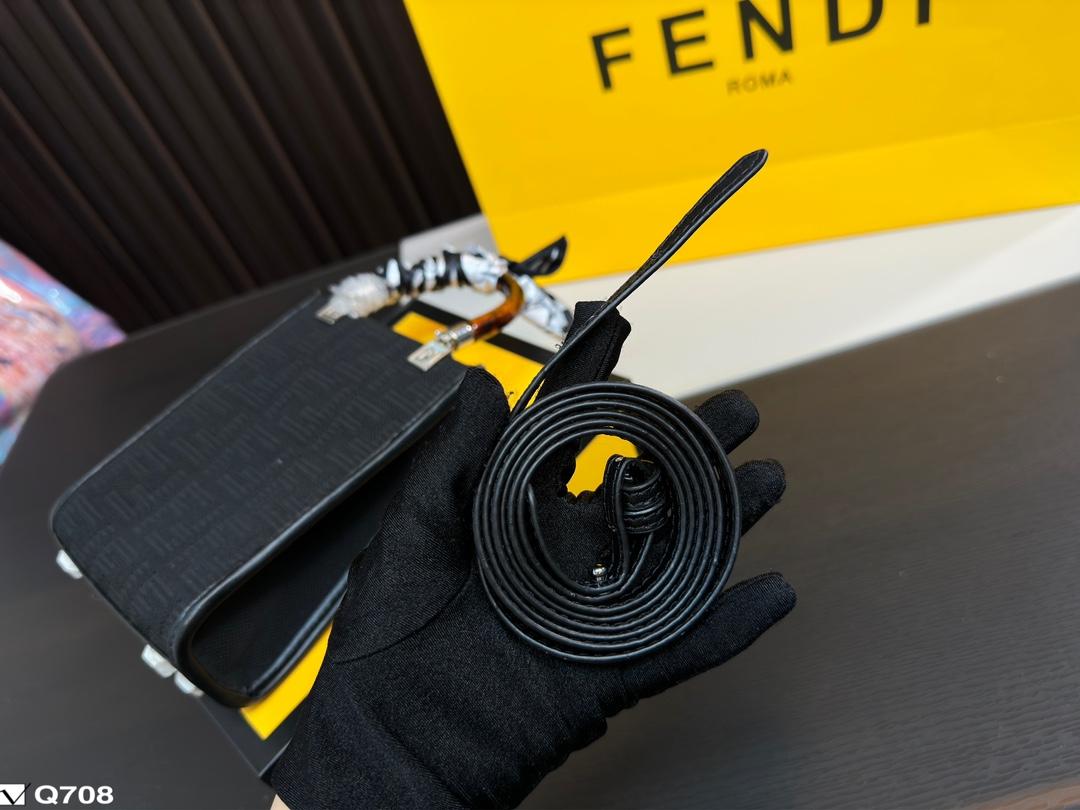 Replica Fendi Bag 14*18CM