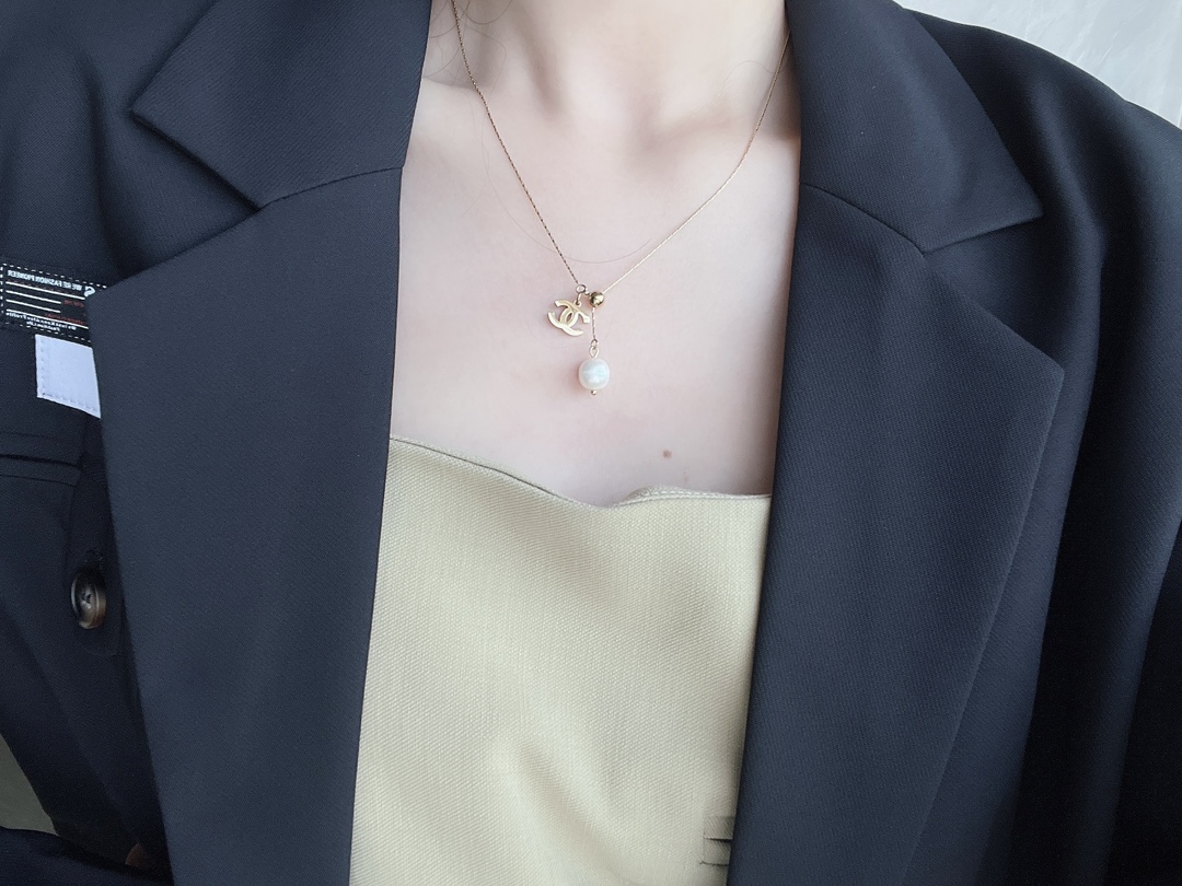 Replica CHANEL Necklace