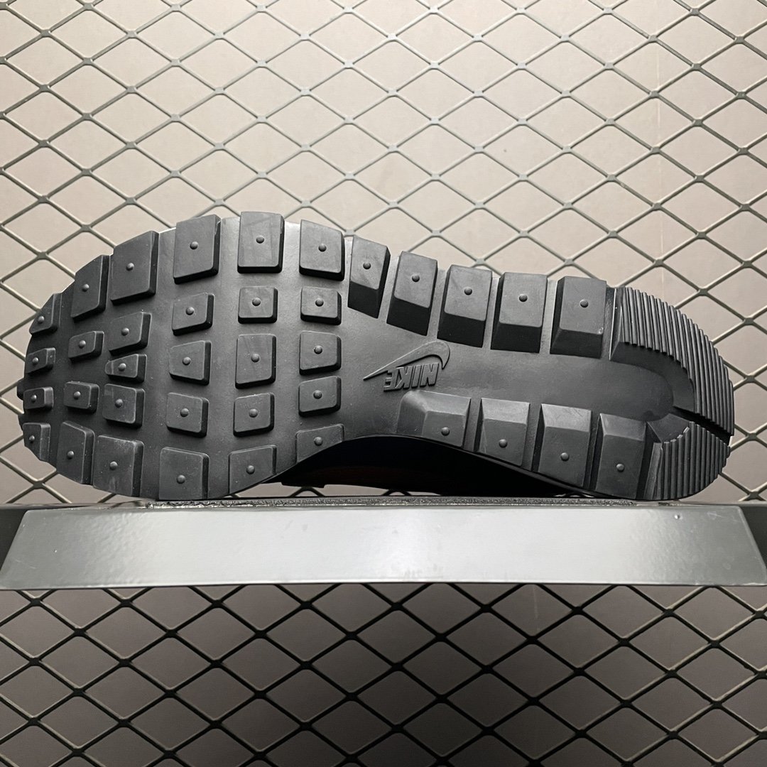 Replica Nike Shoe Sacai X Nike Vaporwaffle DD1875-500 Size 36-47
